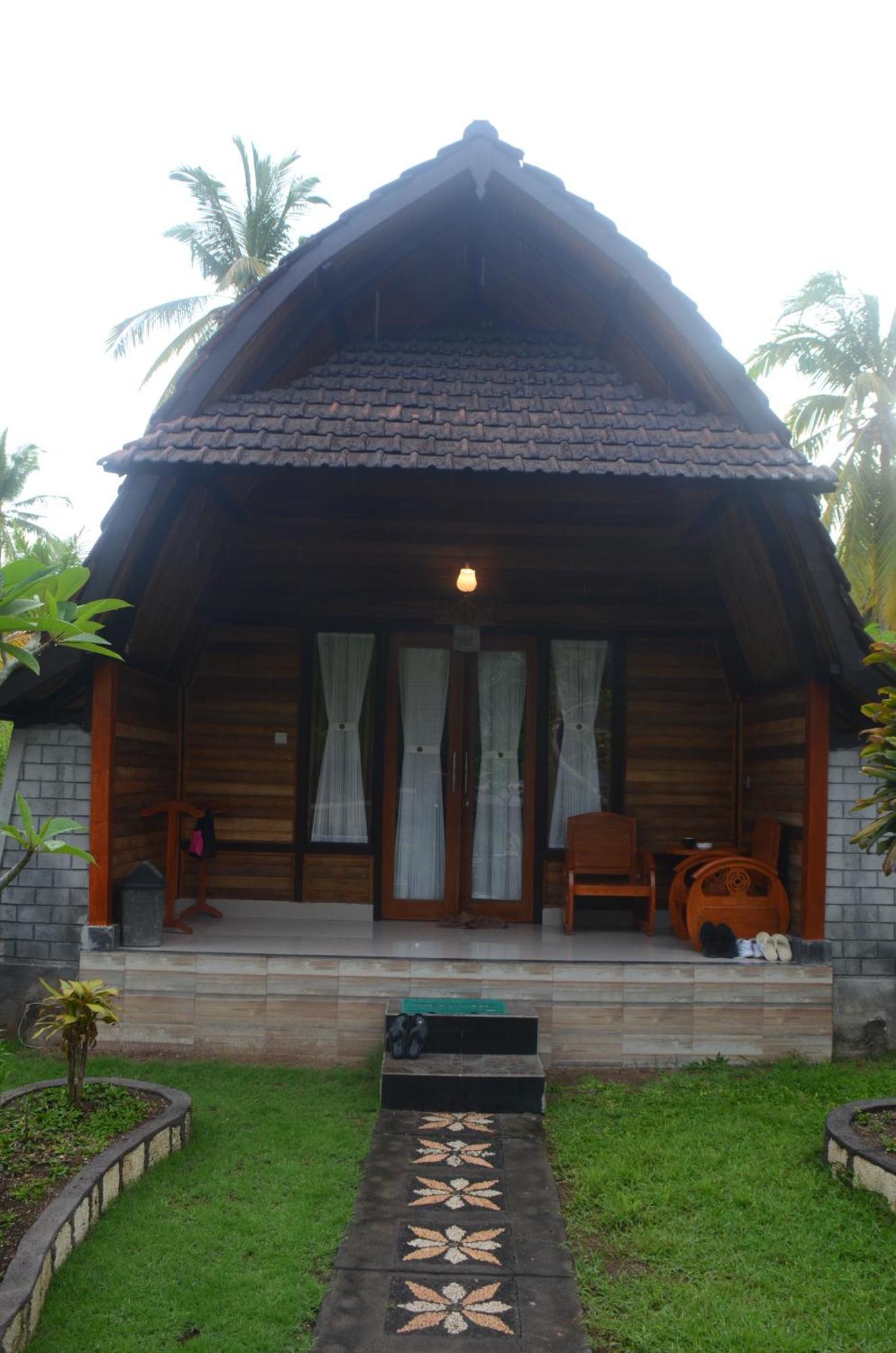 Mamaras Guest House Toyapakeh Exterior photo